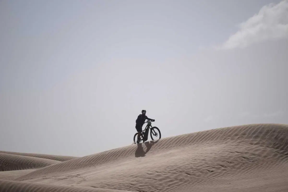 Tembaine Desert Rally: 100 rider e-bike pronti a sfidare il Sahara tunisino (49)