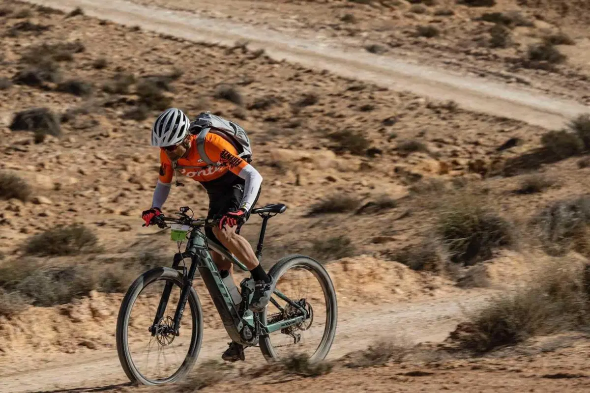 Tembaine Desert Rally: 100 rider e-bike pronti a sfidare il Sahara tunisino (96)