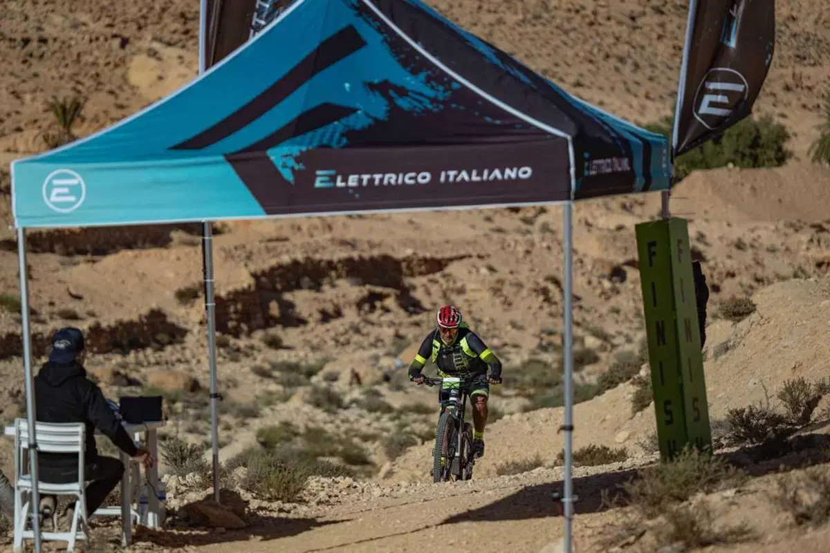 Tembaine Desert Rally: 100 rider e-bike pronti a sfidare il Sahara tunisino (100)
