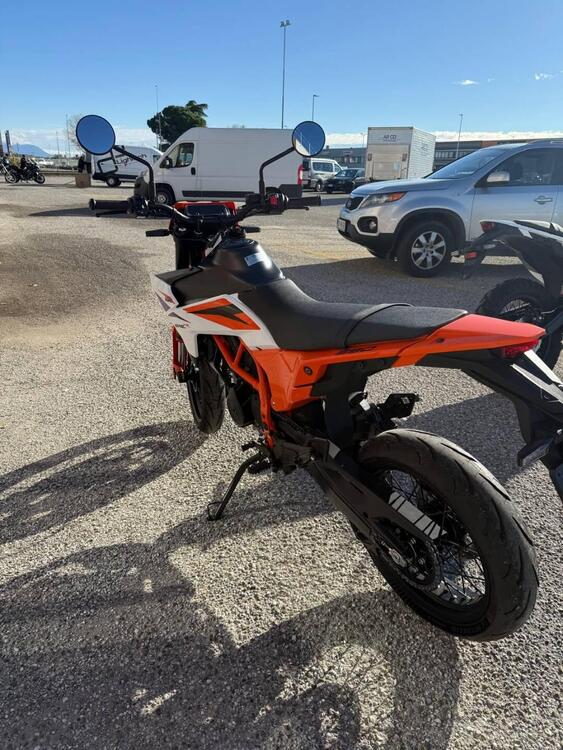 KTM 390 SMC R (2025 - 26) (4)