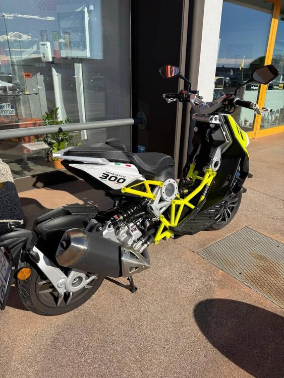 Italjet Moto Dragster 300 (2025) (3)