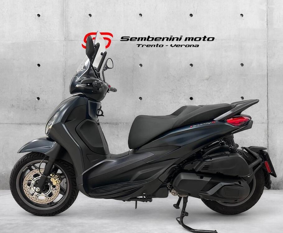 Piaggio Beverly 400 S ABS-ASR (2021 - 24) (2)