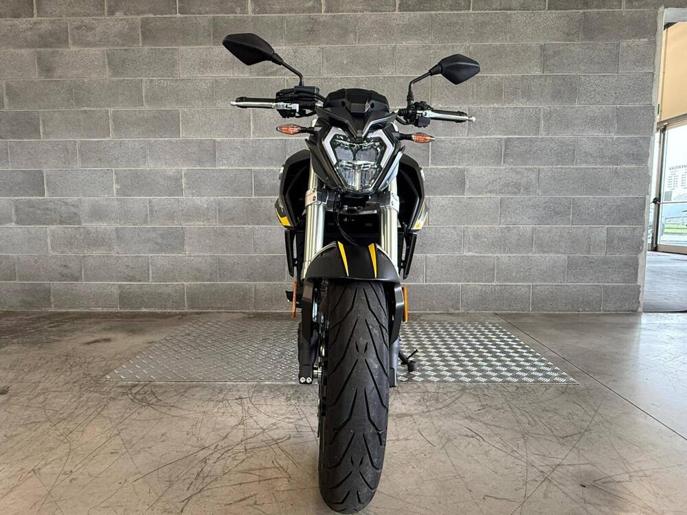 Voge Brivido 500R (2021 - 24) (3)