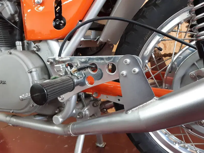 Laverda 750 SFC REPLICA (15)