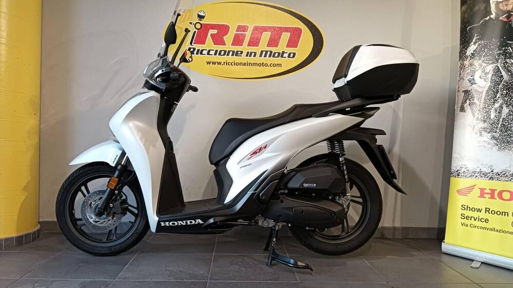 Honda SH 150i Sport (2024 - 25) (3)