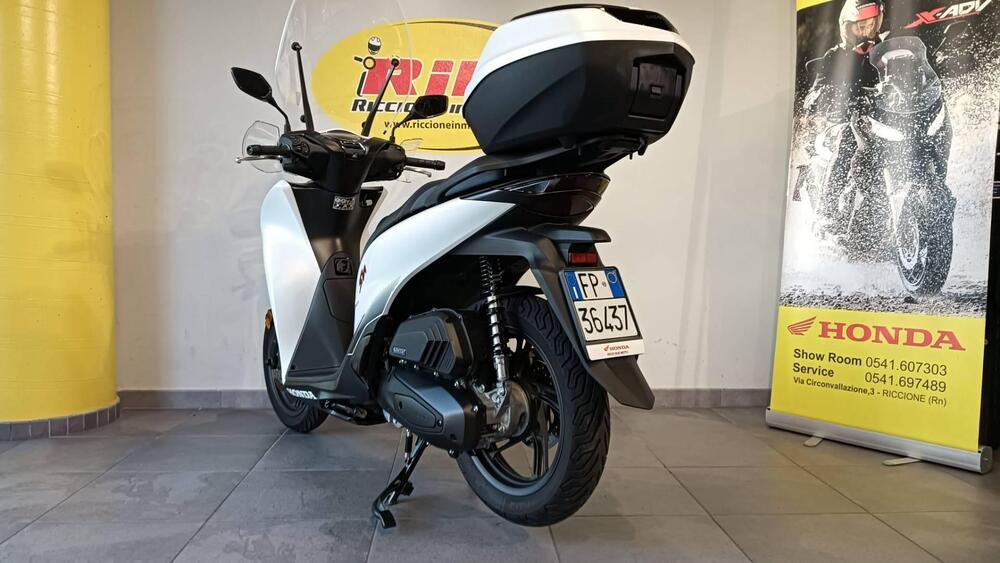 Honda SH 150i Sport (2024 - 25) (4)