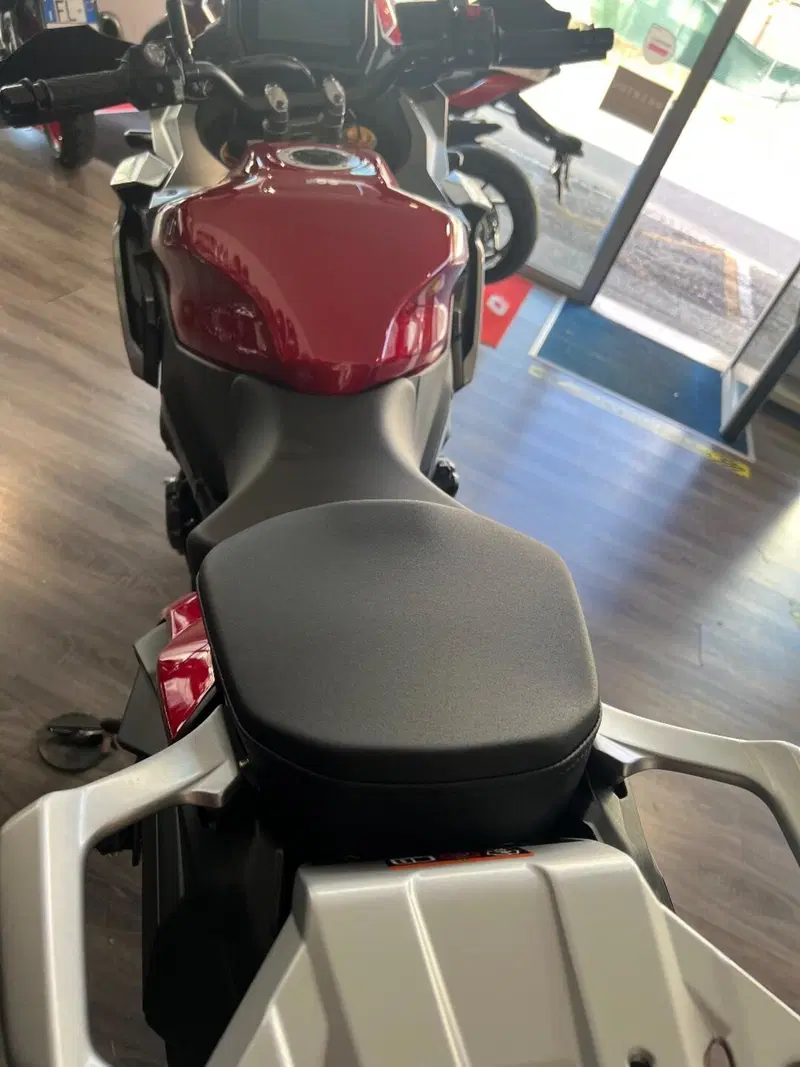 Suzuki GSX-S1000GX (2024 - 26) (9)