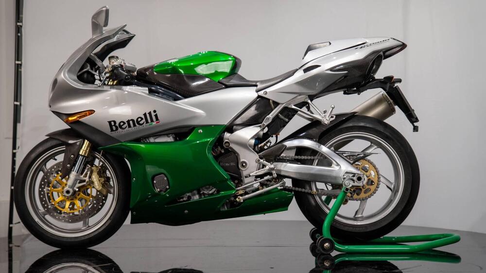 Benelli TORNADO TRE 900 (2)