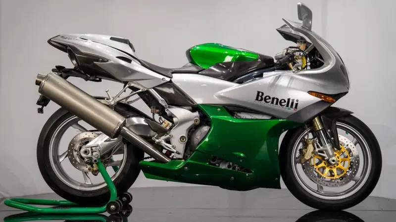 Benelli TORNADO TRE 900 (6)