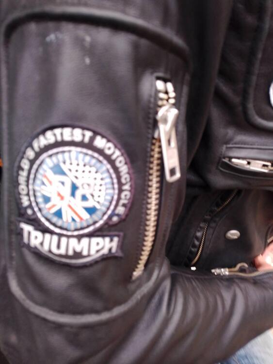 Giacca in pelle Triumph (2)
