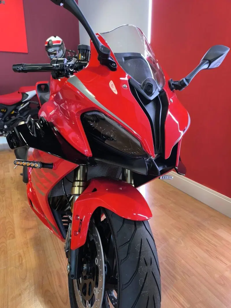 QJ Motor SRK 800 RR (2025 - 26) (2)