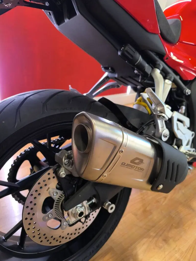 QJ Motor SRK 800 RR (2025 - 26) (3)