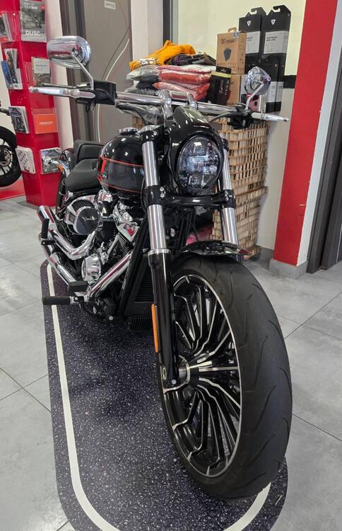 Harley-Davidson Breakout 117 (2023 - 24) (2)