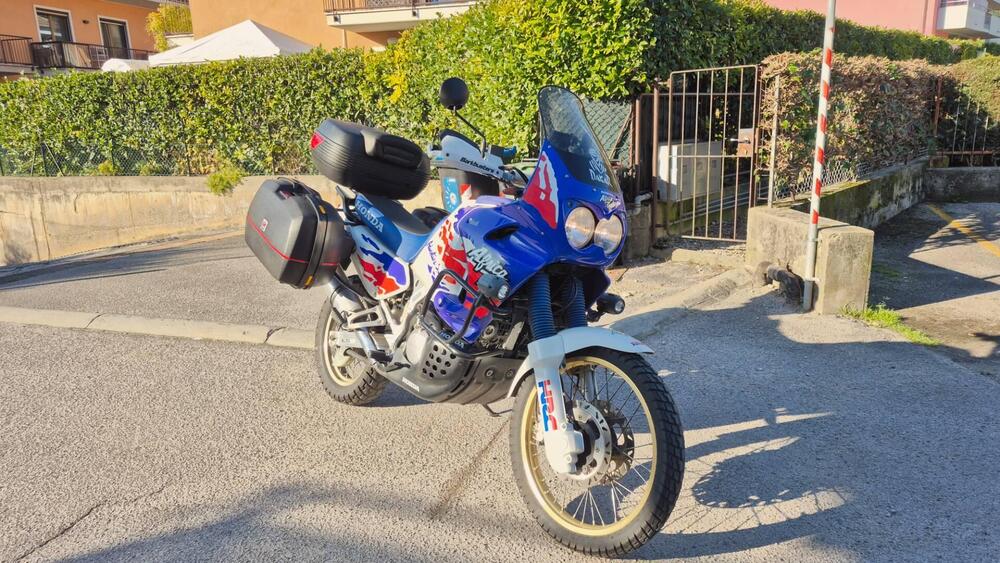 Honda Africa Twin XRV 750 (1993 - 95) (2)