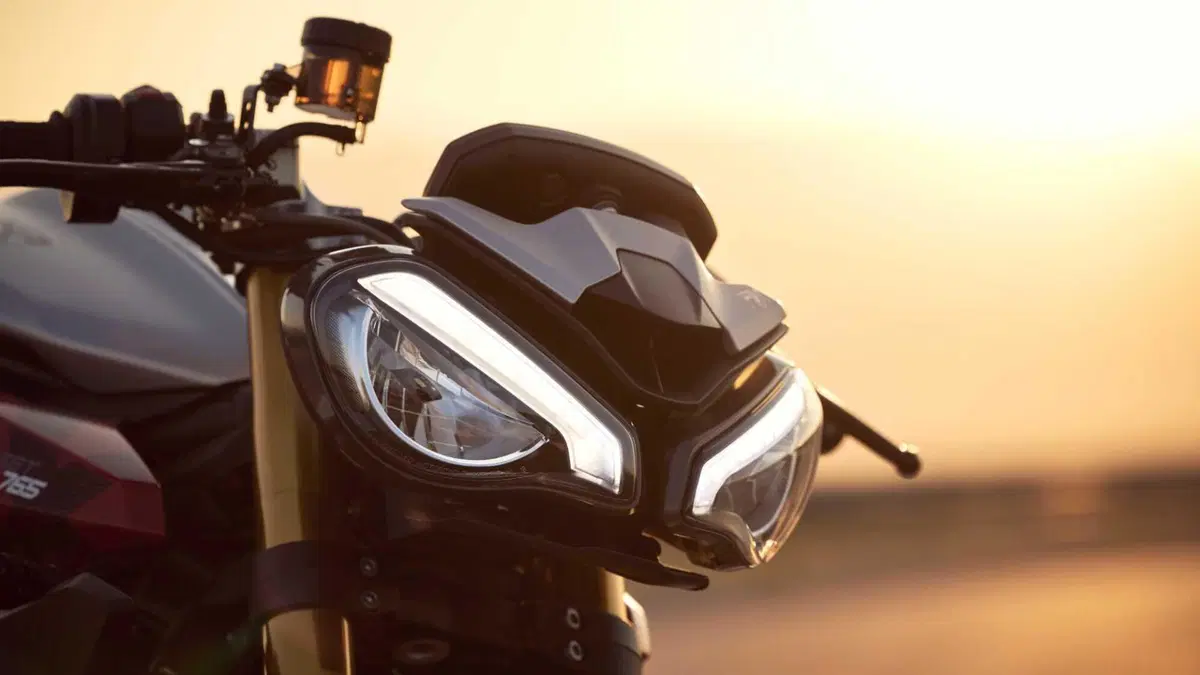 Triumph Street Triple Street Triple 765 RX (2026) (9)