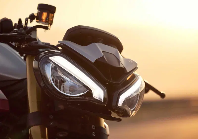 Triumph Street Triple Street Triple 765 RX (2026) (9)