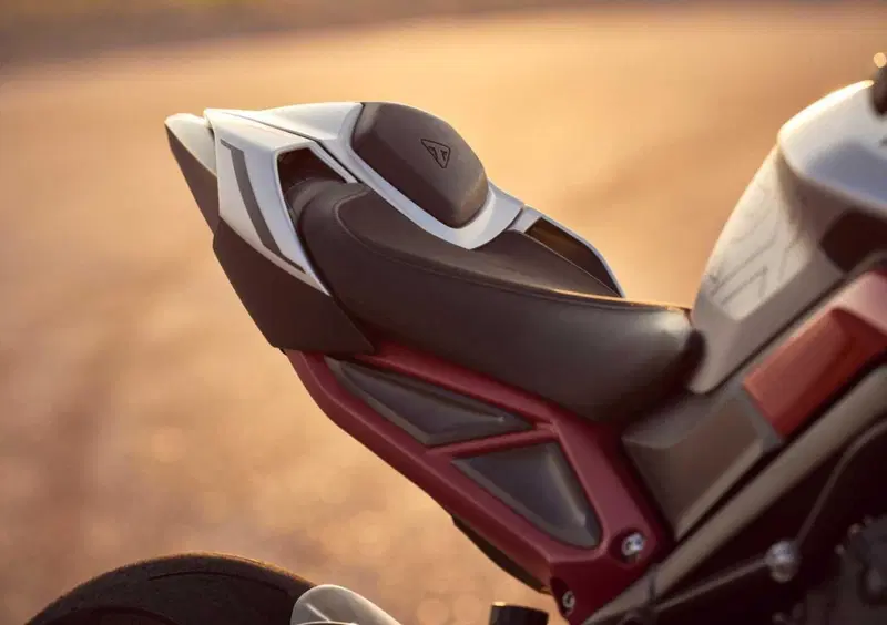 Triumph Street Triple Street Triple 765 RX (2026) (12)
