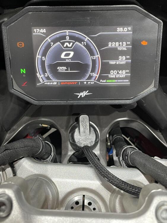 MV Agusta Turismo Veloce 800 Rosso (2021 - 23) (5)