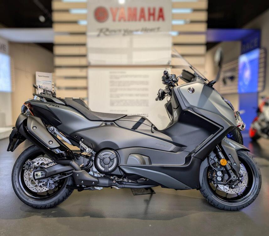 Yamaha T-Max 560 (2025)