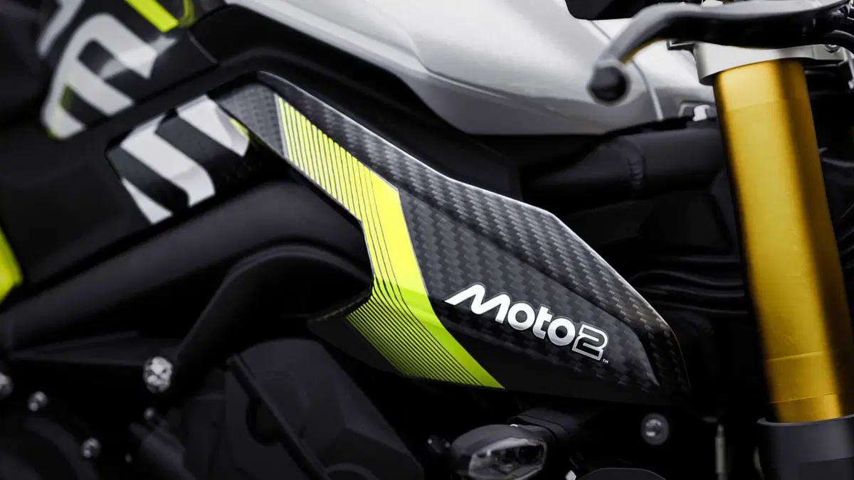 Triumph Street Triple Street Triple 765 Moto2 (2026) (9)
