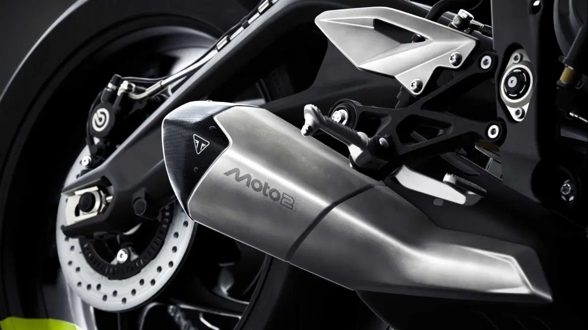 Triumph Street Triple Street Triple 765 Moto2 (2026) (15)