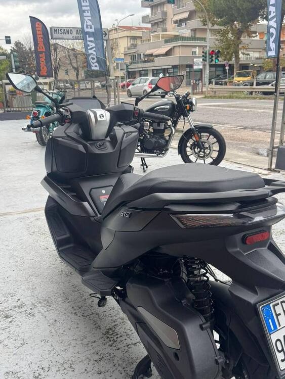 Voge Sfida SR3 (2024 - 25) (2)