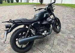 Moto Guzzi V7 Stone (2021 - 24) usata