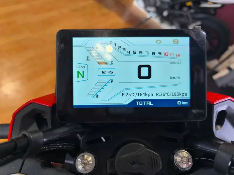 QJ Motor SRK 125 S (2025 - 26) (2)