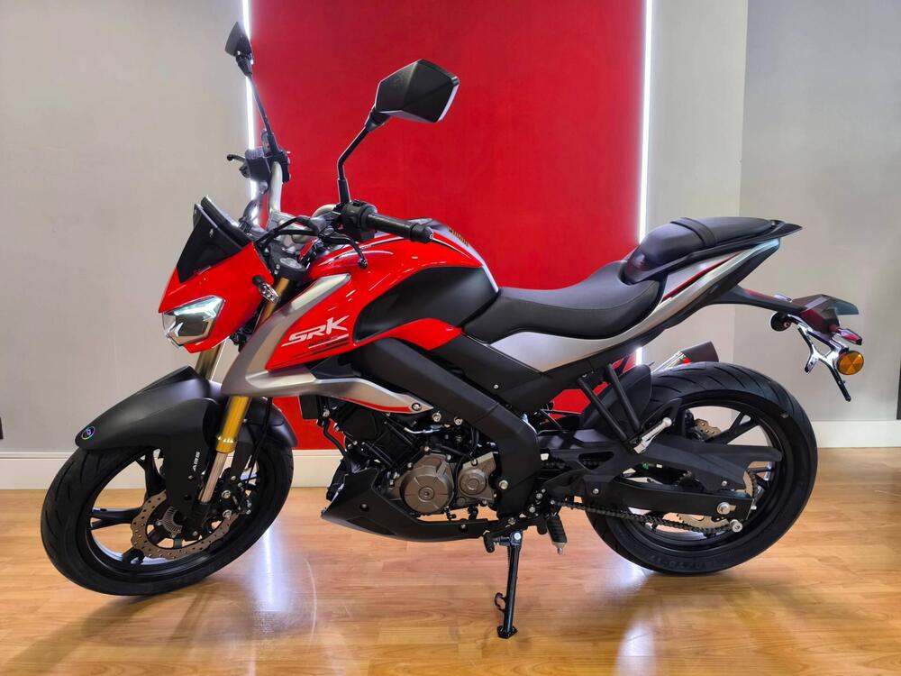 QJ Motor SRK 125 S (2025) (3)