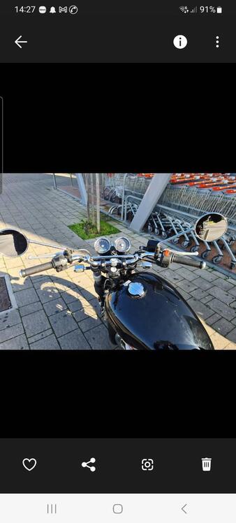 Royal Enfield Interceptor 650 (2021 - 25) (4)