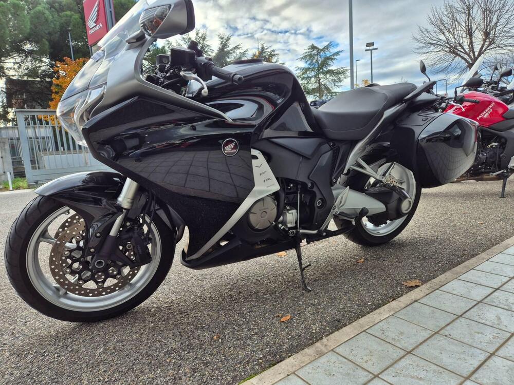 Honda VFR 1200 F ABS (2009 - 16) (4)