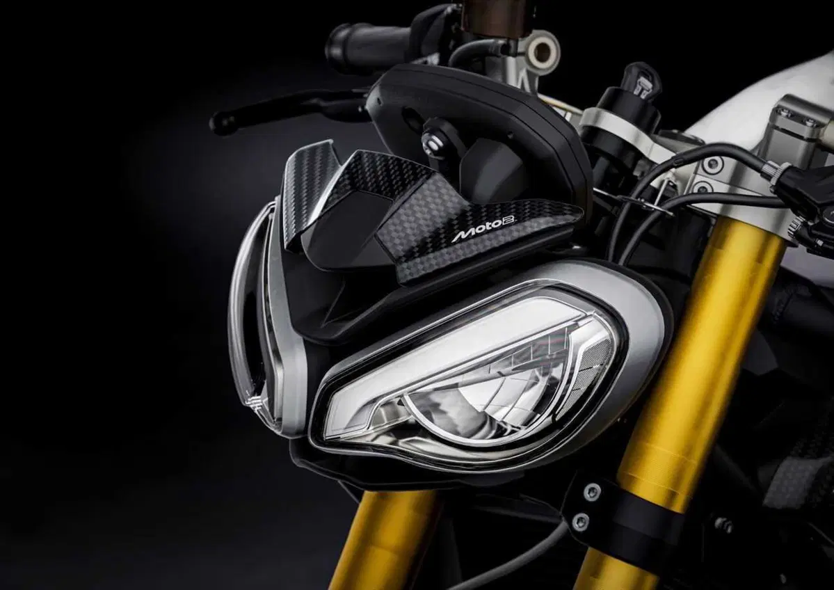 Triumph Street Triple 765 RX e Moto2 Edition: arrivano le versioni racing della naked di Hinckley (25)