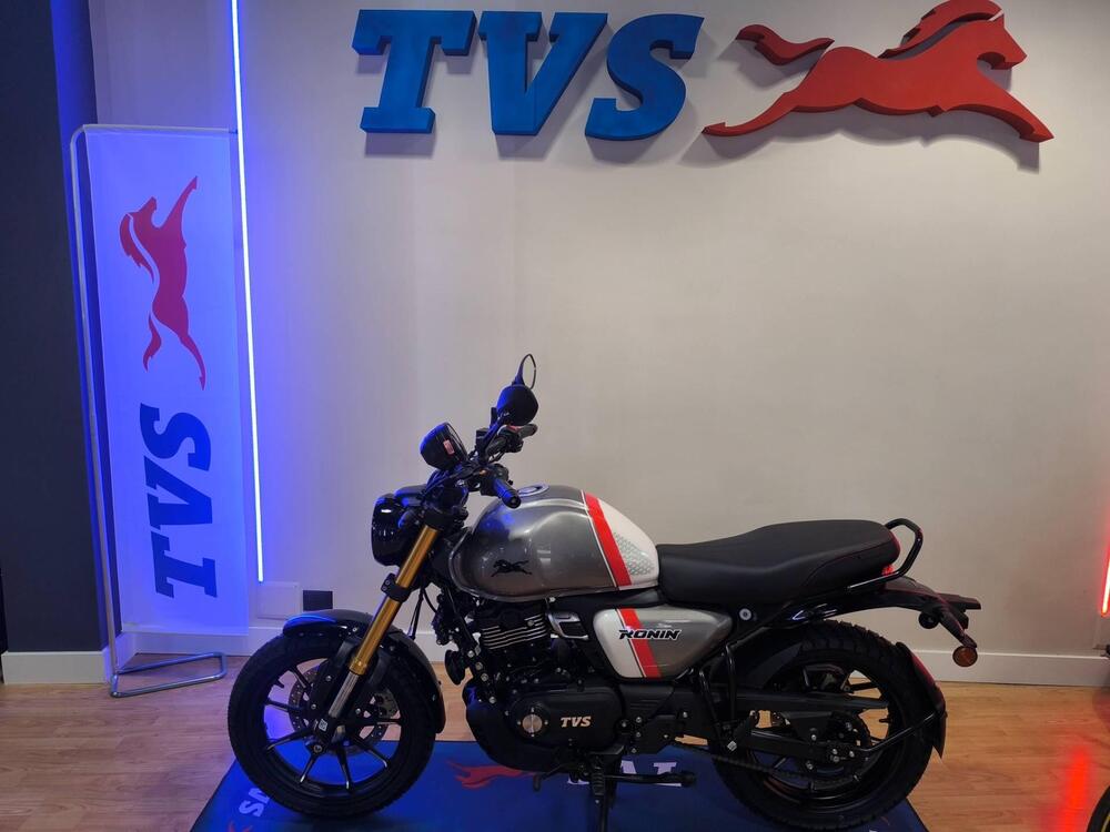 TVS Motor Ronin 250 (2024 - 25) (3)