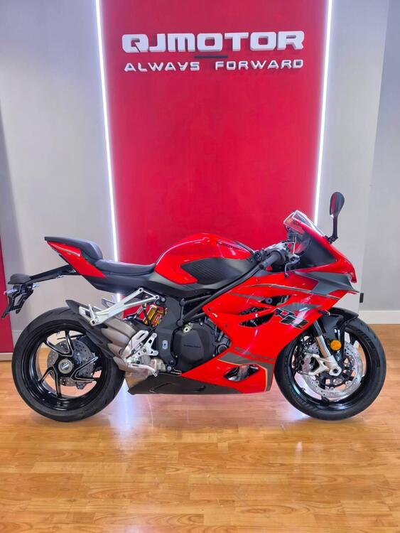 QJ Motor SRK 921 RR (2025)
