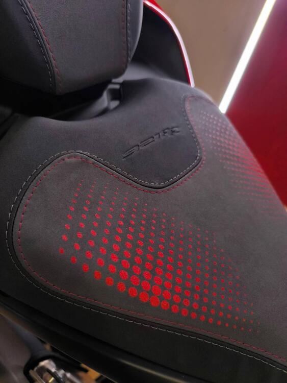 QJ Motor SRK 921 RR (2025) (5)