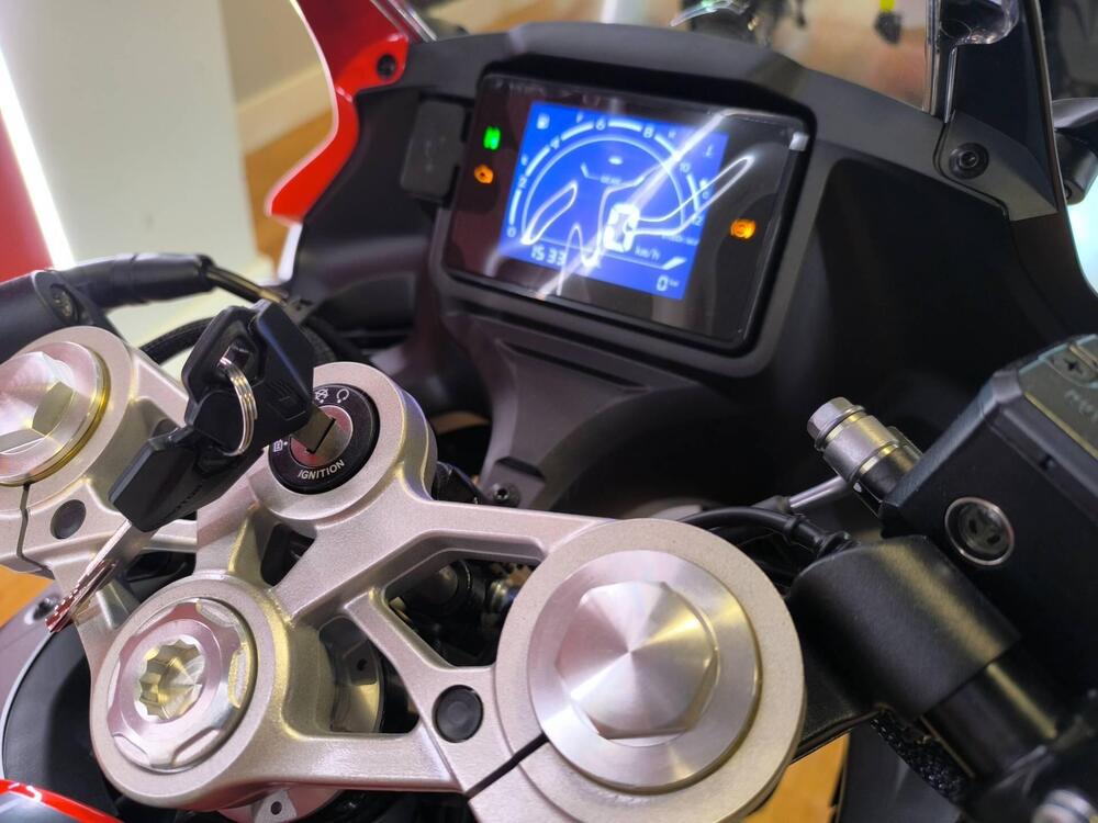 QJ Motor SRK 125 R (2025) (3)