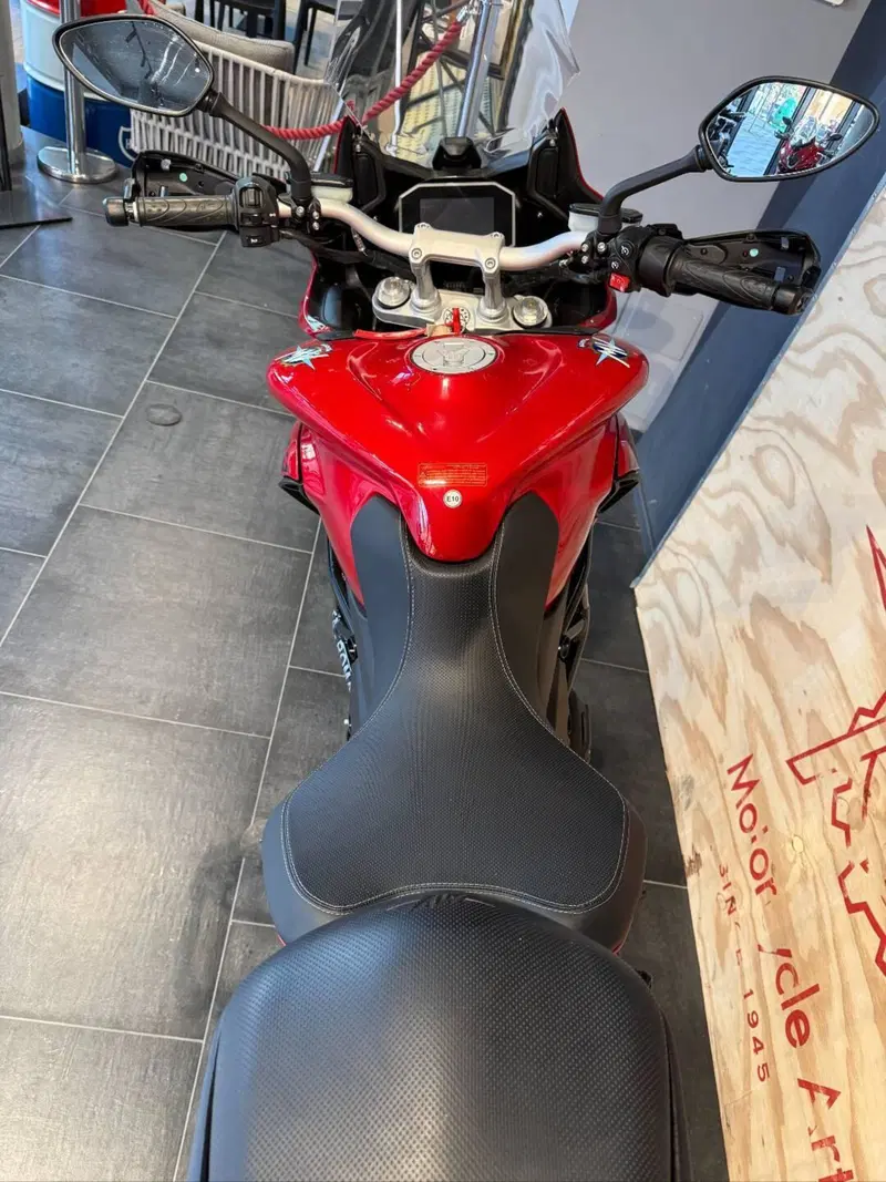 MV Agusta Turismo Veloce 800 R (2023 - 26) (9)