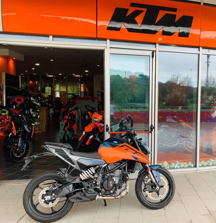 KTM 125 Duke (2024 - 26) (2)