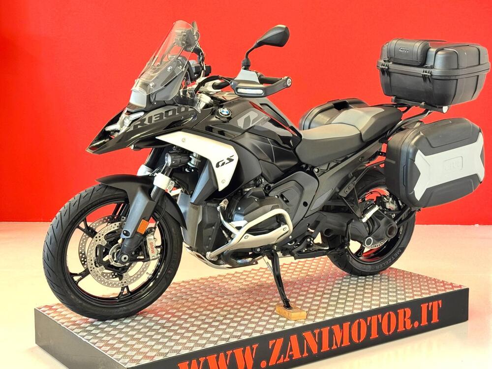 Bmw R 1300 GS Triple Black (2023 - 25) (4)