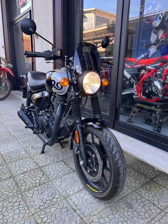 Royal Enfield HNTR 350 (2022 - 25) (2)