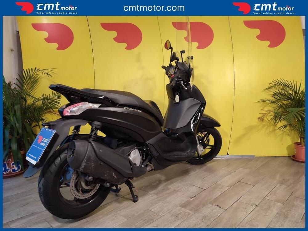 Piaggio Beverly 350 ABS (2016 - 20) (4)