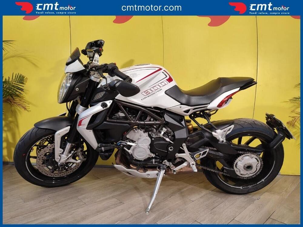 MV Agusta Dragster 800 (2014 - 19) (3)