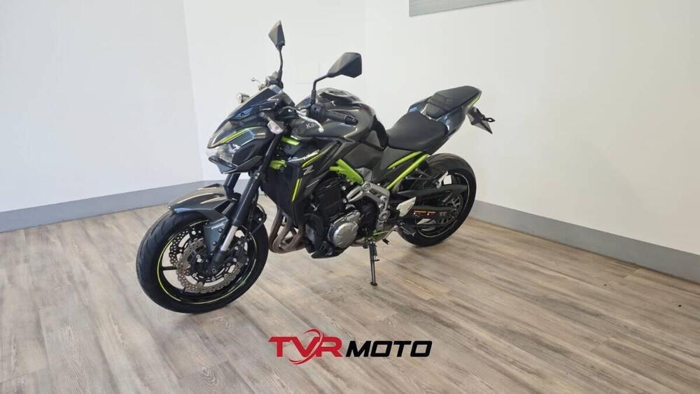 Kawasaki Z 900 (2017 - 18) (4)