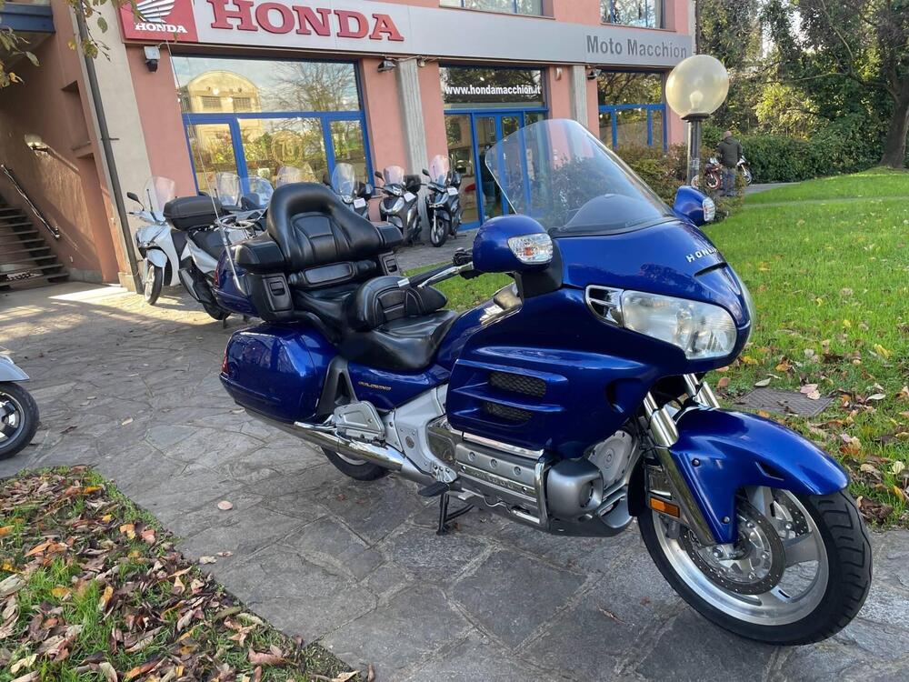 Honda GL 1800 Gold Wing (2000 - 05) (4)