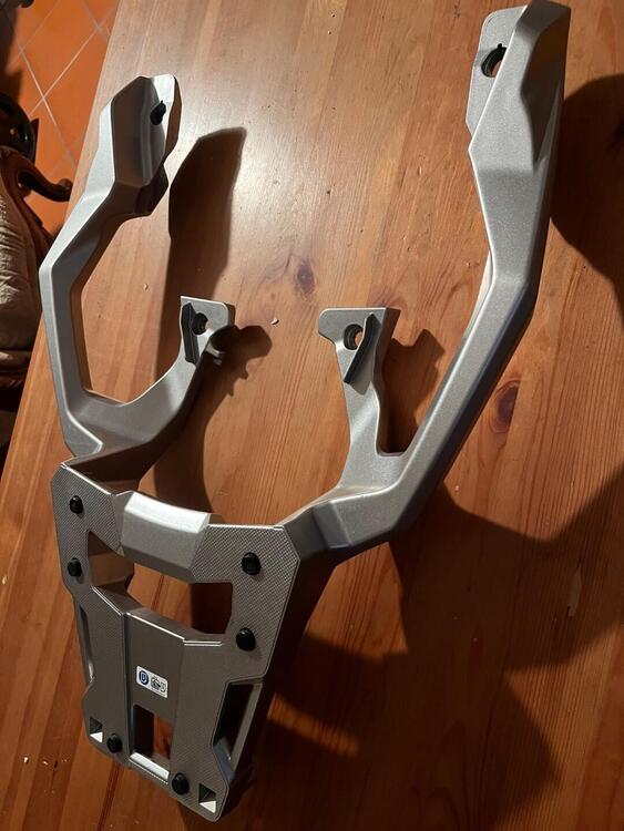 Portapacchi X-ADV 750 Honda (2)