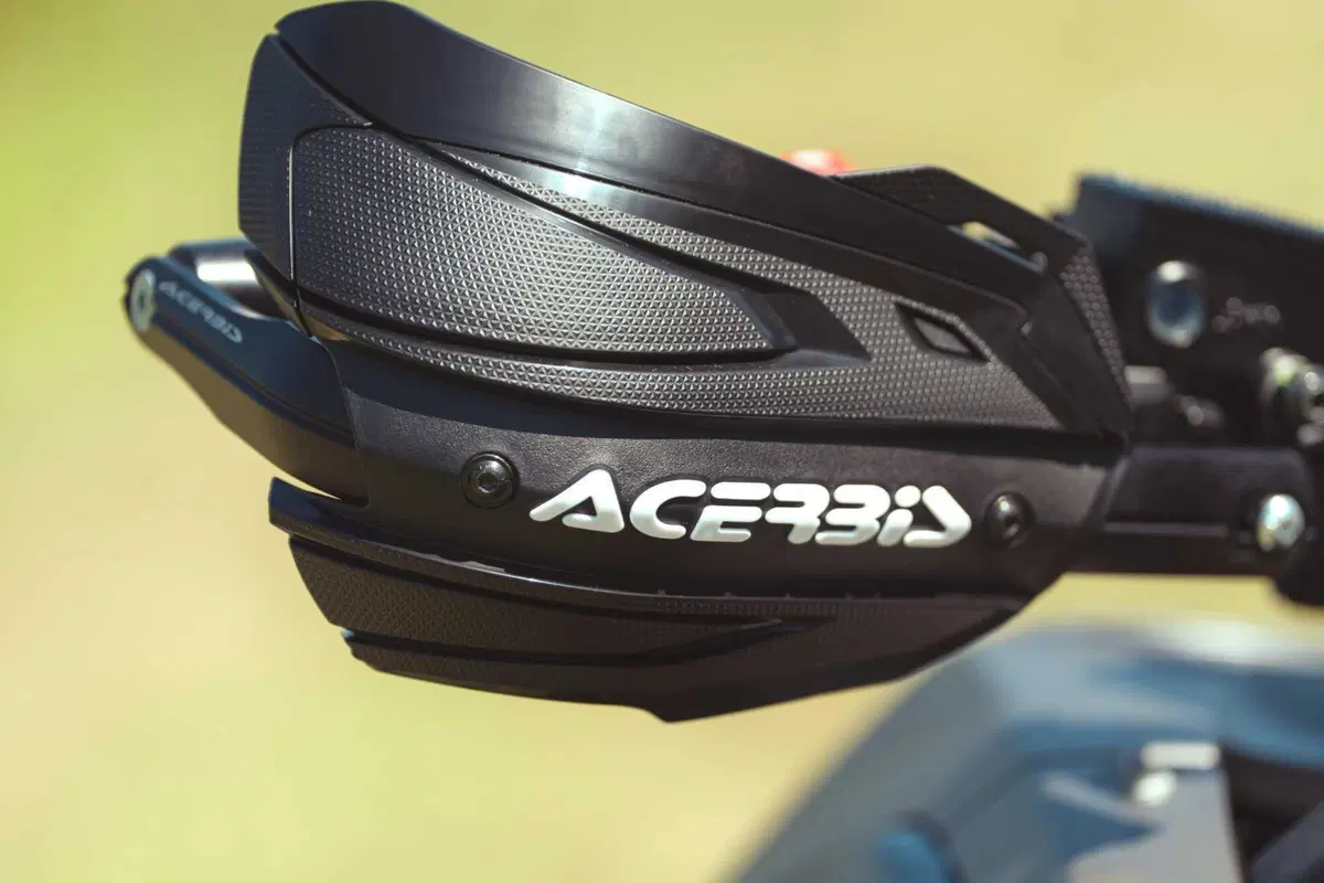 Nuovi paramani ADV Acerbis (2)