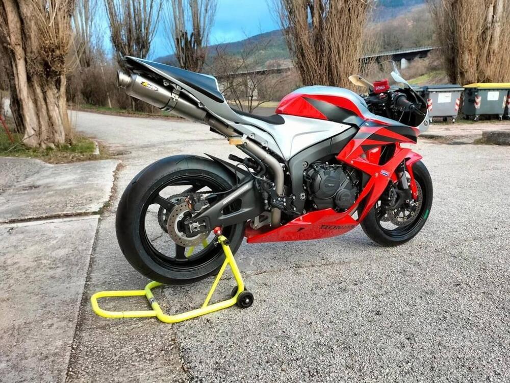 Honda CBR 600 RR (2007 - 08) (3)