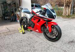 Honda CBR 600 RR (2007 - 08) usata