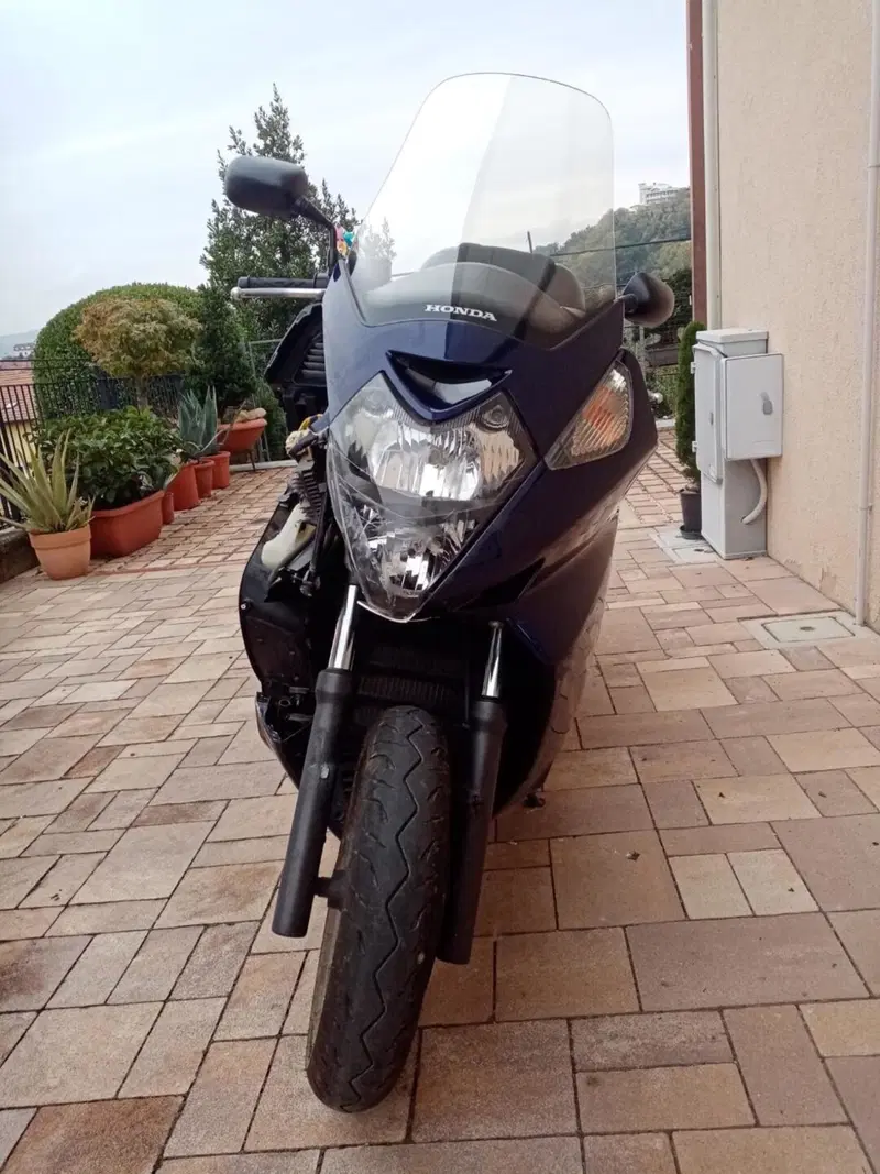 Honda Silver Wing 400 (2006 - 09) (2)