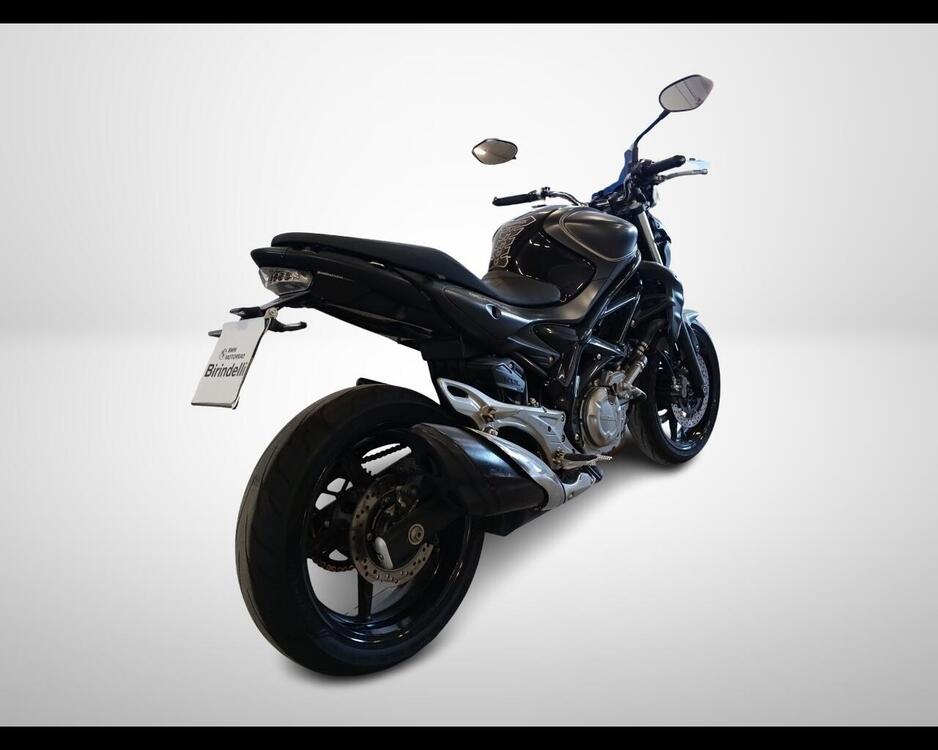 Suzuki Gladius 650 SFV ABS (2009 - 15) (2)